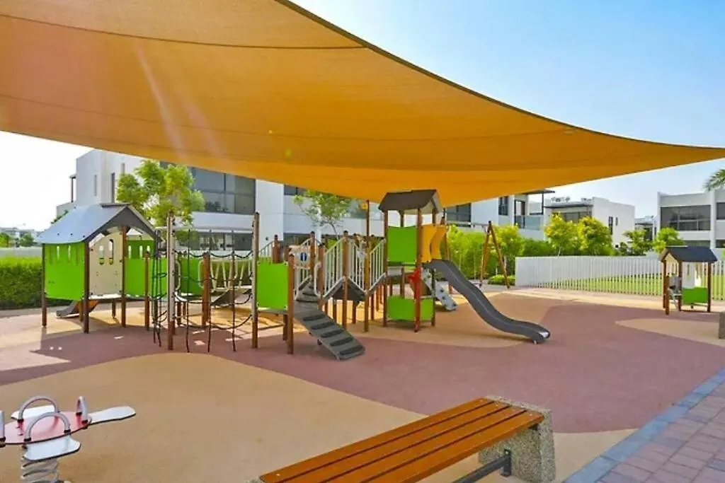 Upgraded Spacious 3Br+Maid Villa Dubai 0*,  United Arab Emirates