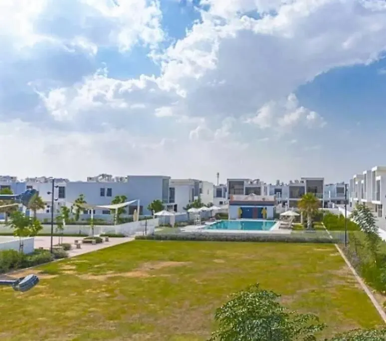 Upgraded Spacious 3Br+Maid Villa Dubai United Arab Emirates