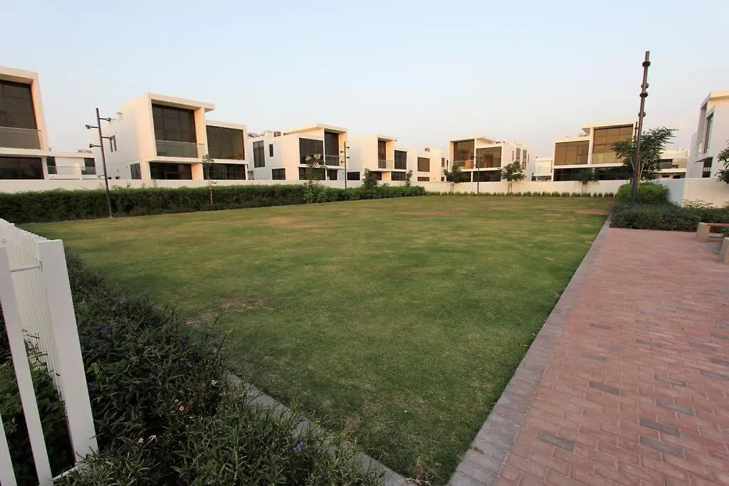 Upgraded Spacious 3Br+Maid Villa Dubai