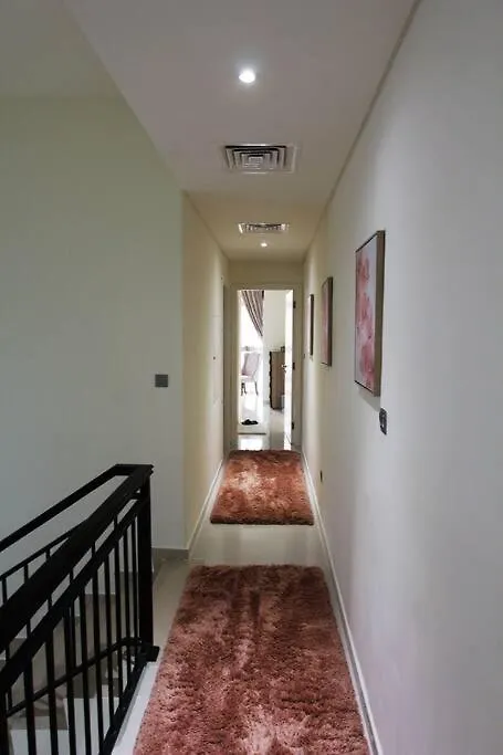 Upgraded Spacious 3Br+Maid Villa Dubai